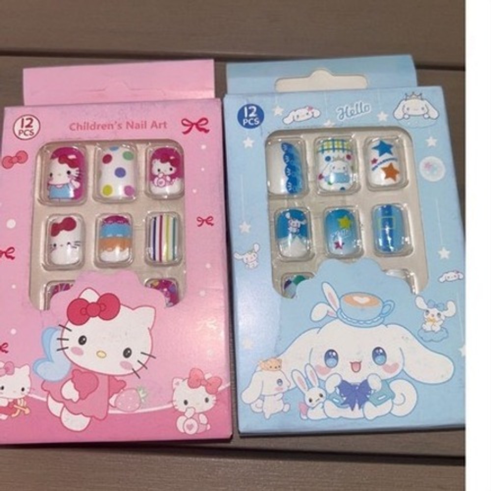 Hello Kitty Cinnamoroll Childrens Nail Art 12 Pcs Press On Nails - Picture 2 of 2
